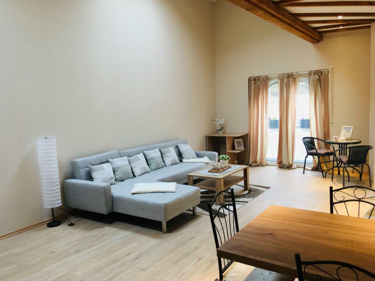 Ferienwohnung Am Nuerburgring/Wintersport Arft Acht Eksteriør bilde