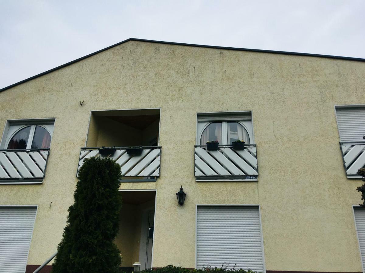 Ferienwohnung Am Nuerburgring/Wintersport Arft Acht Eksteriør bilde